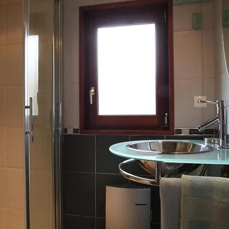 Ancien Pigeonnier Restaure Avec Terrasse, Terrain Clos Et Equipements Bebe A Sarlanges, - Fr-1-582-167 Dom wakacyjny