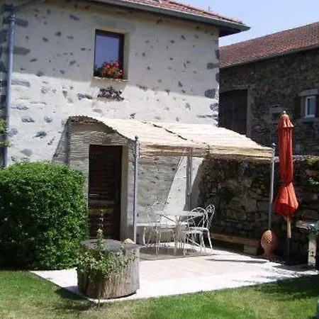 Ancien Pigeonnier Restauré Avec Terrasse, Terrain Clos Et équipements Bébé à Sarlanges, - Fr-1-582-167 Séjour à la campagne